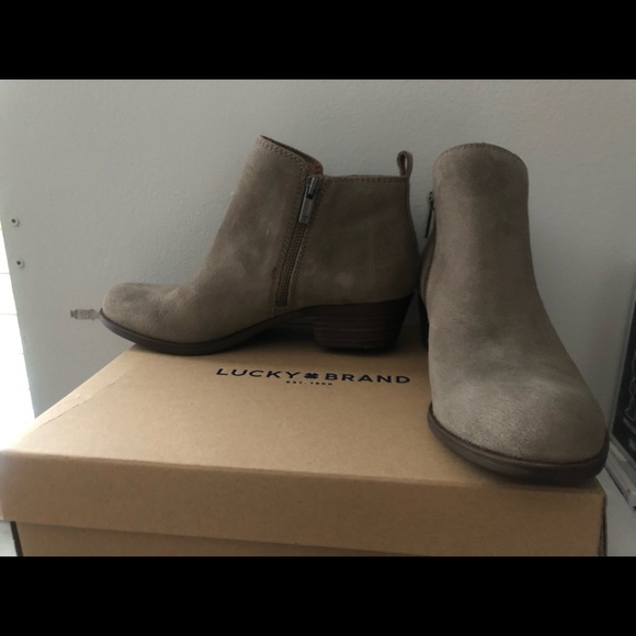 Lucky’s Suede Booties - Picture 2 of 5